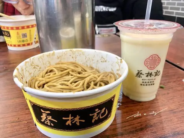 234503gxuwo221cj9cj9wp.jpg