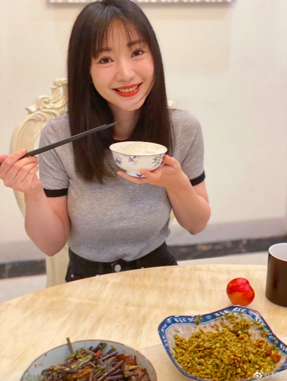 000027wf0d9zcr49096mhj.jpg