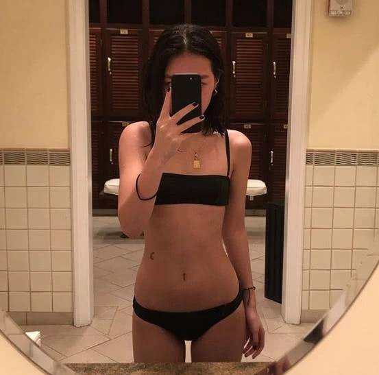 184219tkffkm6tfj6j9g6q.jpg